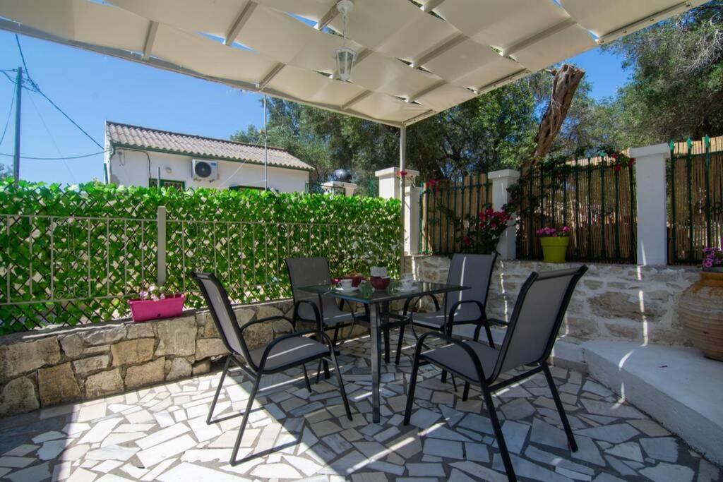 Vlachopoulátika Thanos Cottage מראה חיצוני תמונה