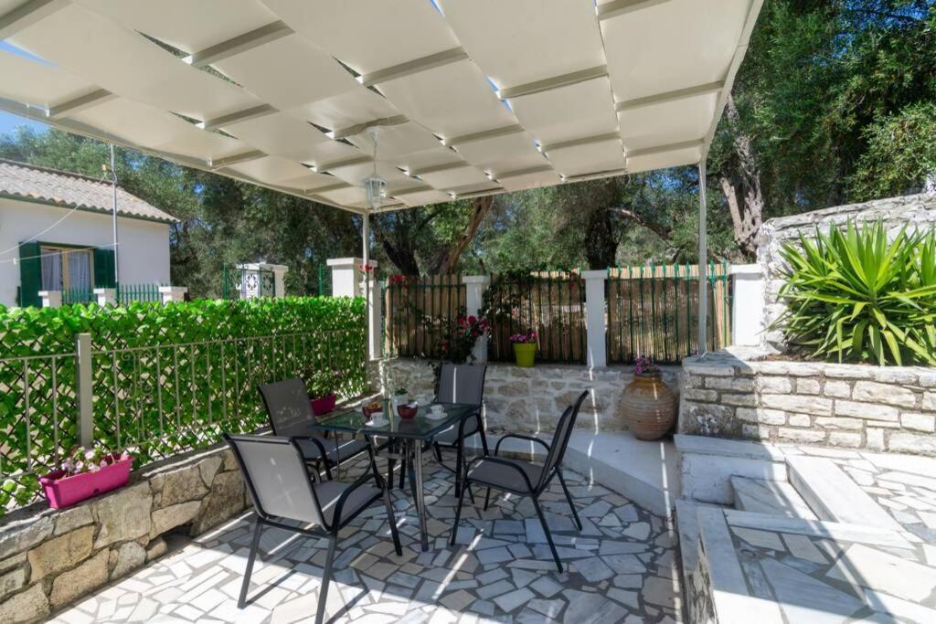 Vlachopoulátika Thanos Cottage מראה חיצוני תמונה